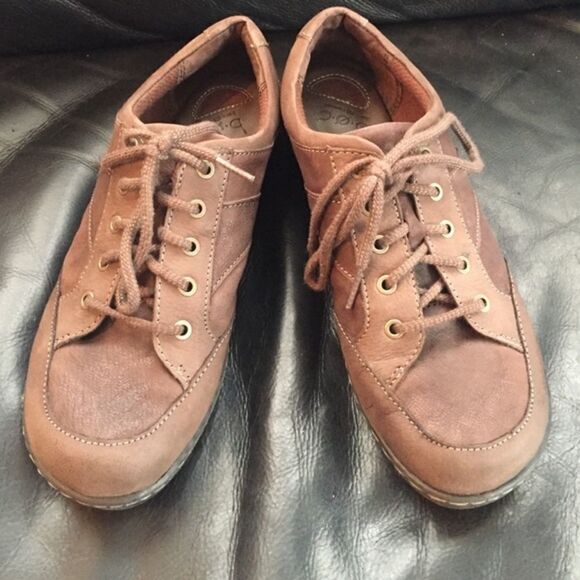 Boc Deusilla brown sneakers Sz 9M - Picture 1 of 4